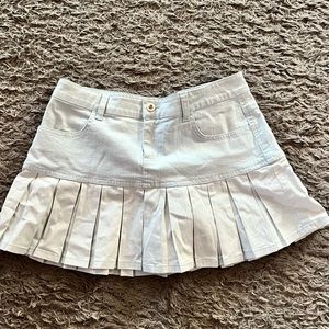 Ruffle bottom skirt